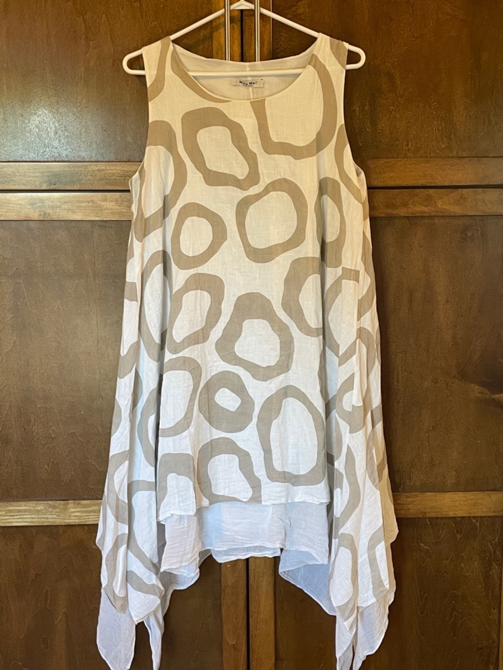Meo Meli Linen White and Tan Sleeveless Handkerchief Hem Dress
